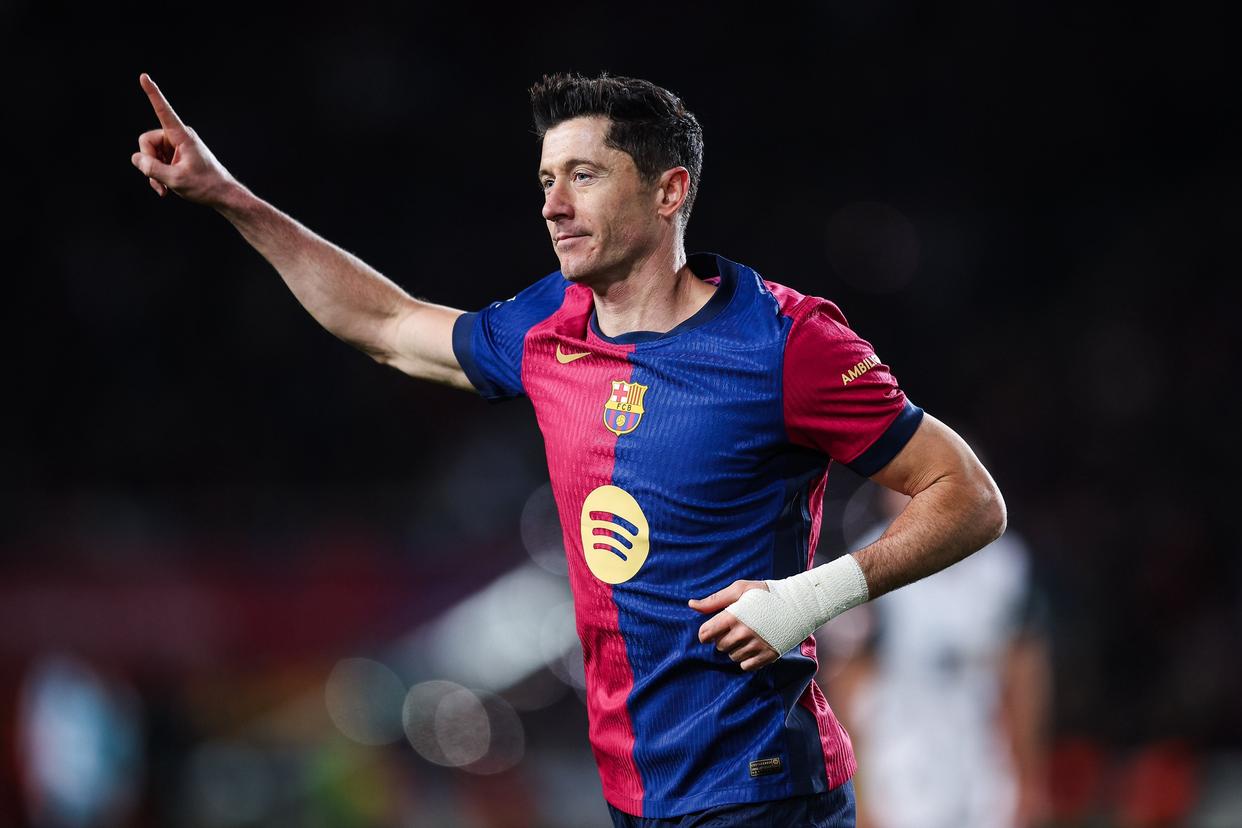 随机莱万多夫斯基连续十五场比赛得分超过回归赛场，掘金挑战极限！